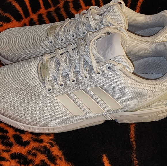 Adidas Men's white shoes sz 12 - Picture 2 of 7